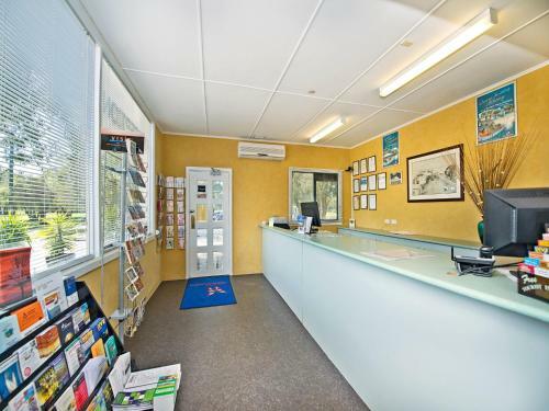 Acclaim Rose Gardens Beachside Holiday Park