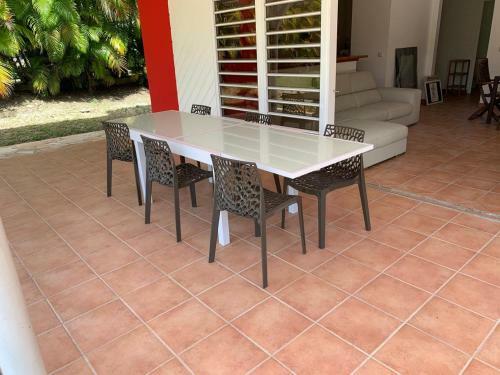Villa Piscine Entre Golf Et Plages