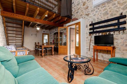 Yourhouse Deulosal, Agrotourism With Private Pool