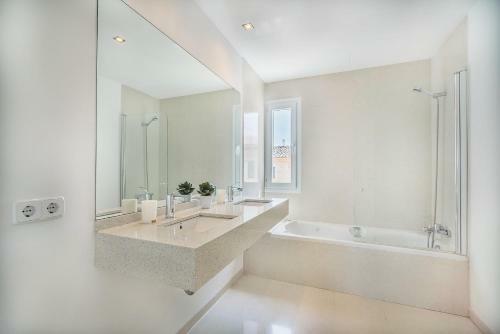 Villa Ca Na Maria I, Cycling Friendly With Private Pool