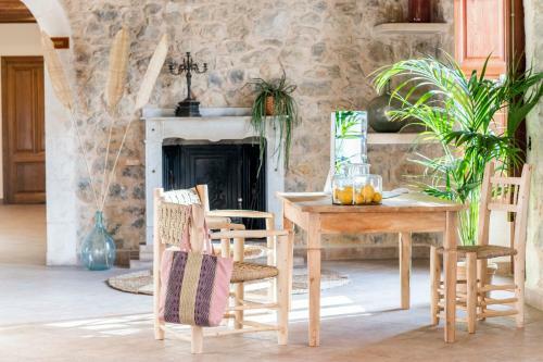 Curolla Petit Hotel