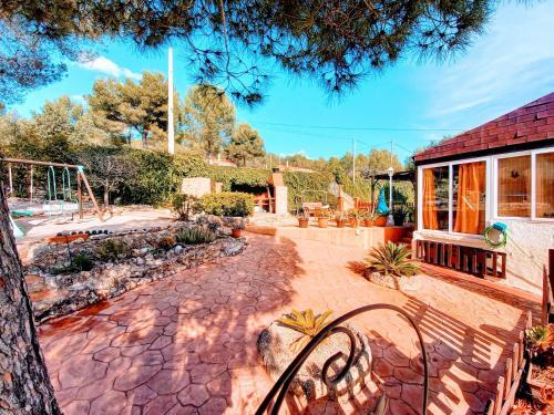 Abeleshome. Villa Con Piscina, Barbacoa Y Parque Infantil.