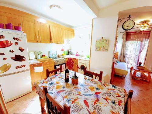 Abeleshome. Villa Con Piscina, Barbacoa Y Parque Infantil.