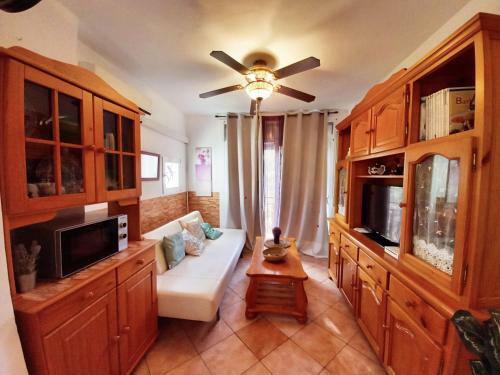 Abeleshome. Villa Con Piscina, Barbacoa Y Parque Infantil.