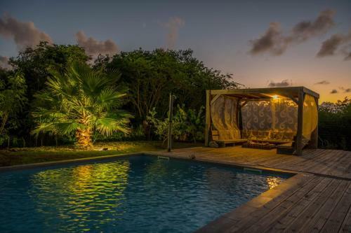 Villa "kot� Coul�e" Avec Superbe Piscine