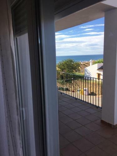 Apartamento Con Vistas Al Mar En Manilva Playa