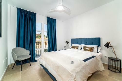 Luxury 3 Bed Towhouse Near Sotogrande With Views