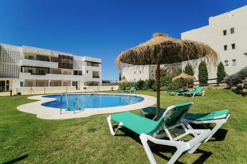 Apartamento Duquesa Dreams - 2 Bed/2 Bath Apt With Panoramic Golf Course And Mountain View