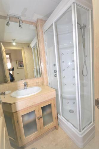 Apartamento Marina Castillo 1011