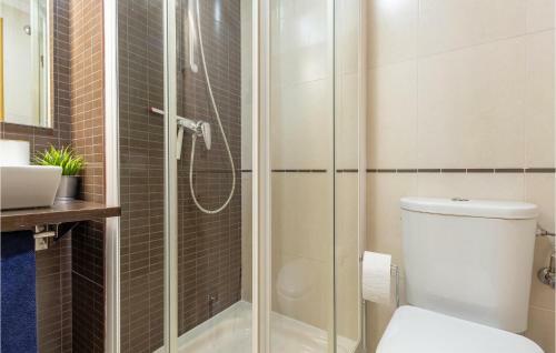 Beautiful Apartment In Manilva With 2 Bedrooms