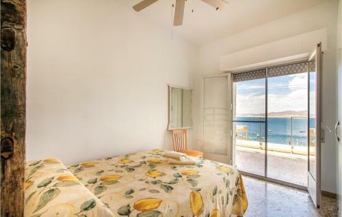 Stunning Home In Mazarr�n With 4 Bedrooms