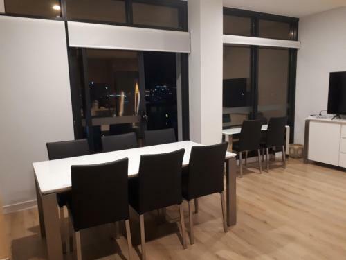 Apartamento Enjoy A Little Luxury In Adelaide Cbd - Perfect!