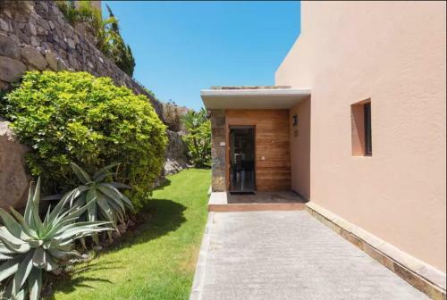 Beautiful Modern Villa In 5? Golf Resort