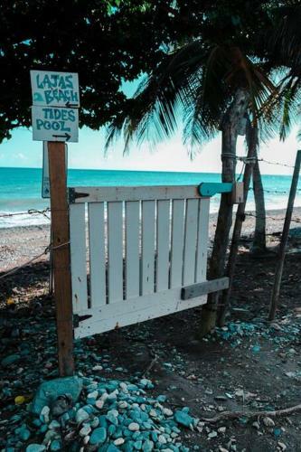 Apartamento Bilimbi Beachfront Farmstay W Pool