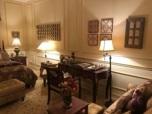 Royal Villa In Medinah
