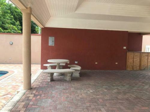 Apartamento Spacious, Homely 2-bedroom, Waterloo Kingston