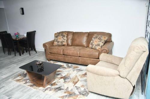 Apartamento Kingston Quiet Retreat 3 Bedroom 3 Bath
