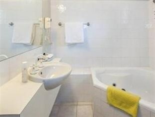 Daylesford Central Motor Inn