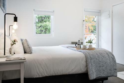 Lake Daylesford Apartment 2a