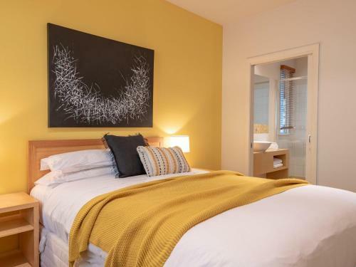 Queensberry Springs Villas 1