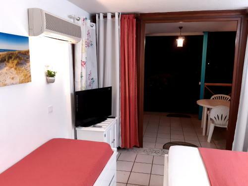 Apartamento Studio Climatis� - Piscine-plage - 1 � 2 Personnes