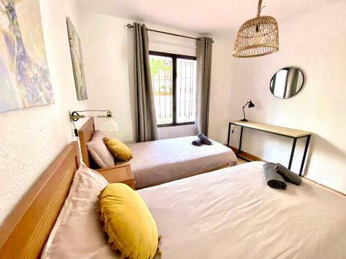 Cozy Apartment - Sea Views - Near To Beach
