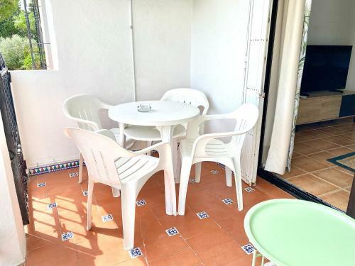 Cozy Apartment - Sea Views - Near To Beach
