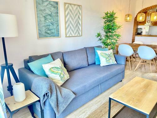 Cozy Apartment - Sea Views - Near To Beach