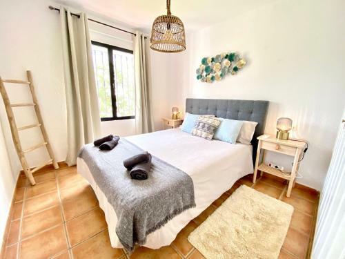 Cozy Apartment - Sea Views - Near To Beach