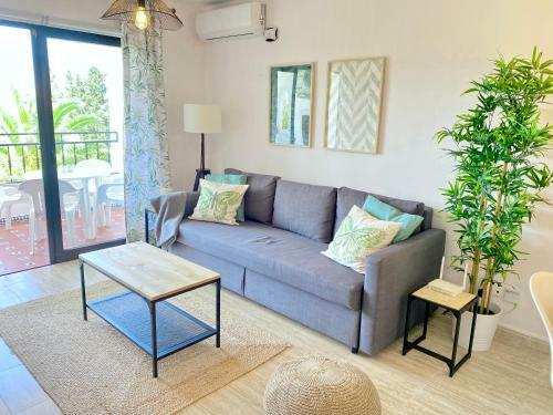 Cozy Apartment - Sea Views - Near To Beach