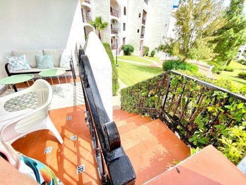 Cozy Apartment - Sea Views - Near To Beach