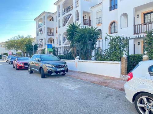 Cozy Apartment - Sea Views - Near To Beach