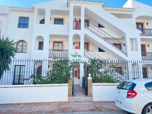 Cozy Apartment - Sea Views - Near To Beach