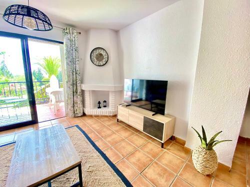 Cozy Apartment - Sea Views - Near To Beach