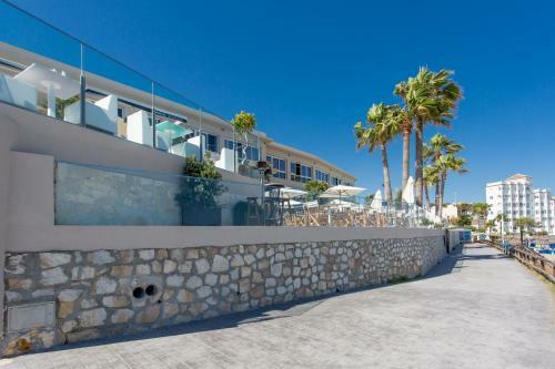 Cozy Apartment - Sea Views - Near To Beach