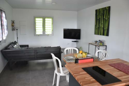 Haut De Villa Dans Son �crin De Verdure