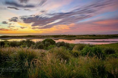 Benswan At The Bay - Modern 5-bedroom Holiday Home