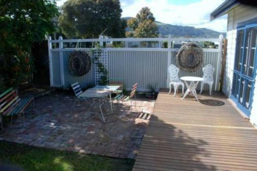 Lighthouse Retreat - Pet Friendly Free Wifi