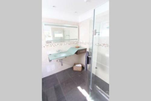 Lighthouse Retreat - Pet Friendly Free Wifi
