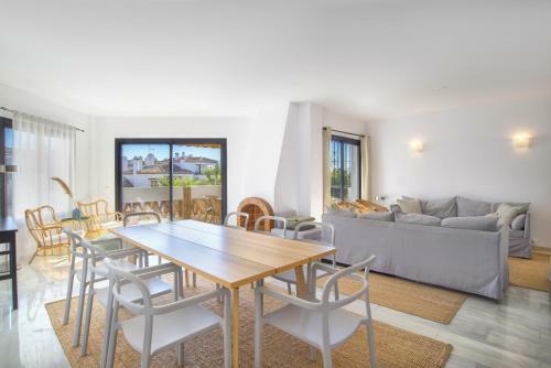 Penthouse In Calahonda Park
