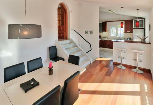 Nice And Spacius Villa Near Fuengi