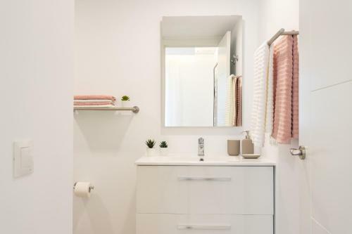 Club Delta Apartments By Ghr Rentals
