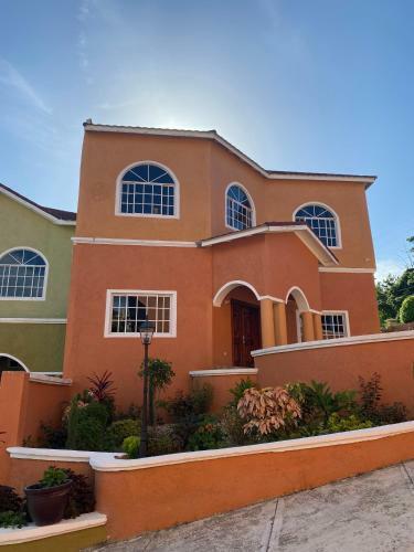 Mobay Vacation Village