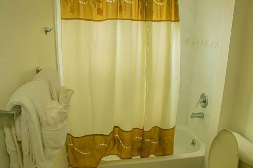 Hostal Holidays At Mango Walk Country Club