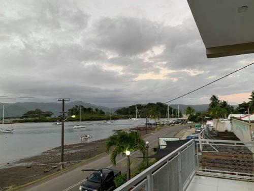 Hotel Bay View Barbers Lodge