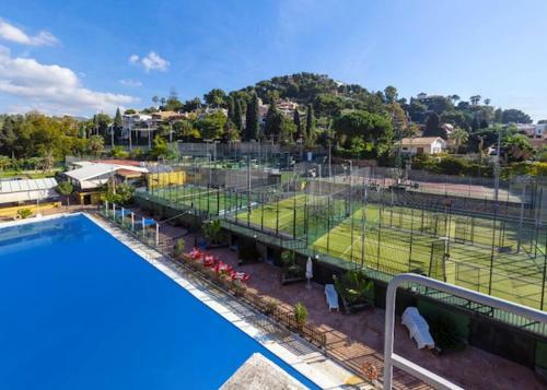Apartamento Con 3 Piscinas Vistas Al Mar
