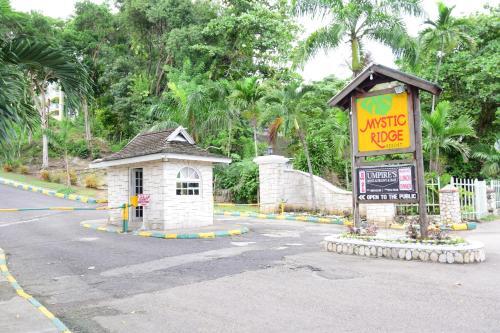 Apartamento River Side Apt 9 @ Mystic Ridge.