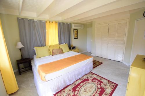 Apartamento River Side Apt 9 @ Mystic Ridge.