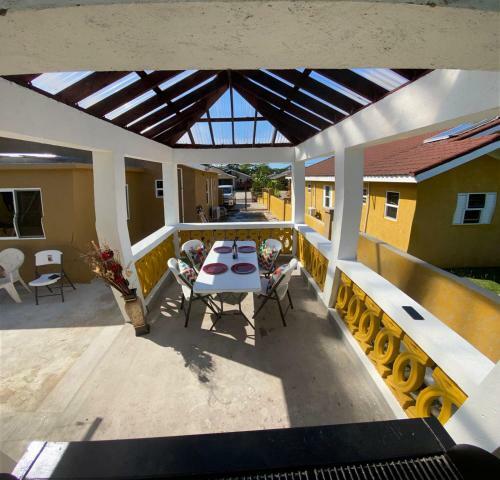 Paradise Villa Shared Onsite Private Pool Onsite Gym