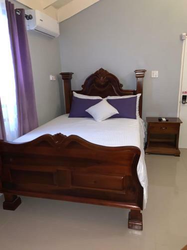 Paradise Villa Shared Onsite Private Pool Onsite Gym